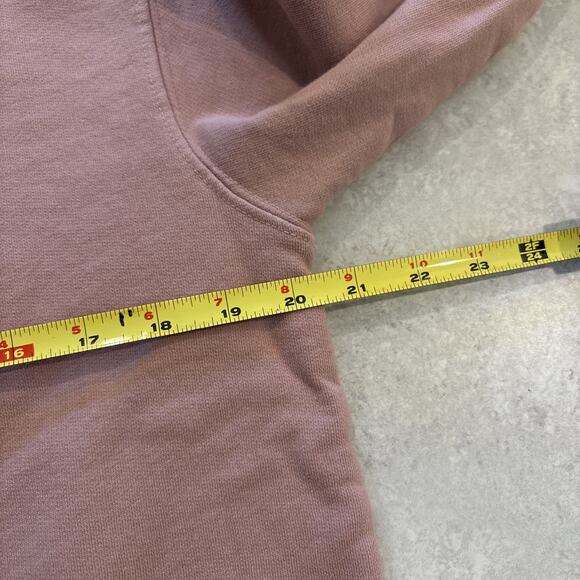 Taylor Swift 1989 Taylor’s Version Pink Crewneck Sz Medium Crew Neck Sweatshirt - Picture 7 of 9